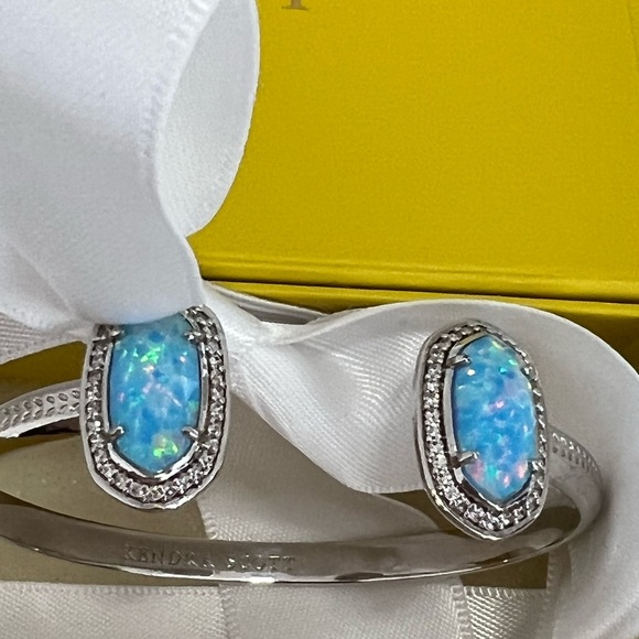 NWOT RARE & Retired Kendra Scott Erica Bracelet Ice Blue Opal & Silver GORGEOUS! - Picture 2 of 13